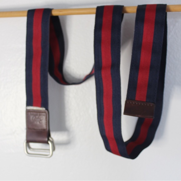 Medium men’s brooks brothers webbed belt. Navy and red NWOT - Picture 2 of 2